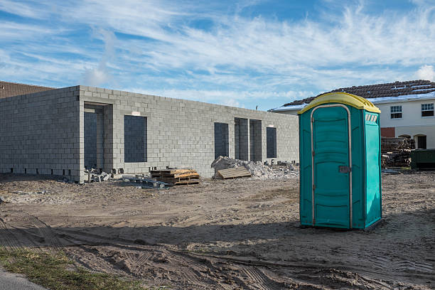 Porta potty delivery and setup in Windsor, CO